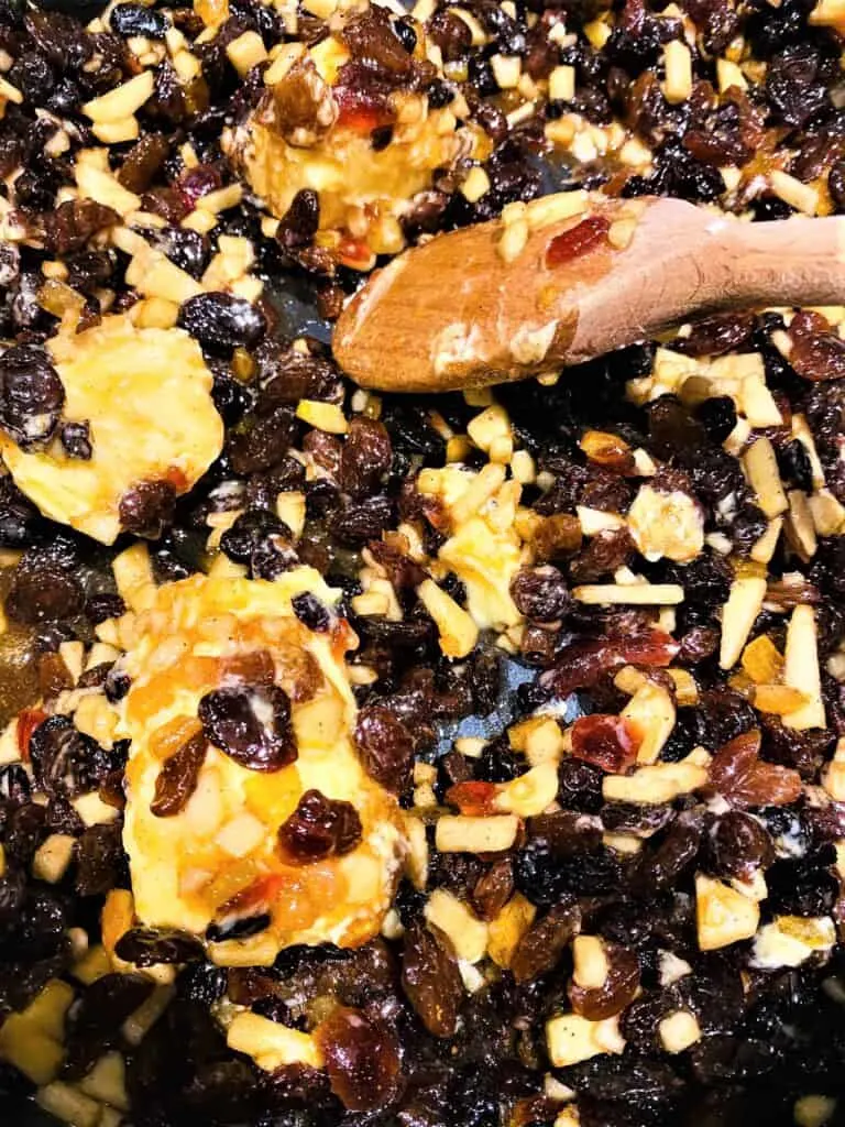 stirring mincemeat