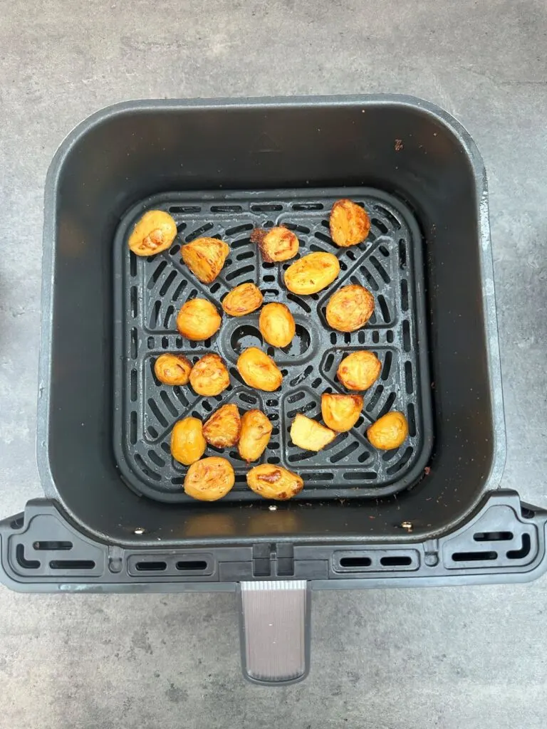 tinned potatoes in air fryer basket